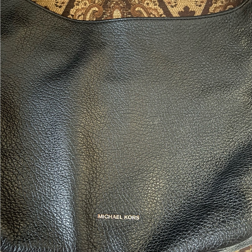 Michael Kors Black Hobo Bag with Wallet - Picture 4 of 6